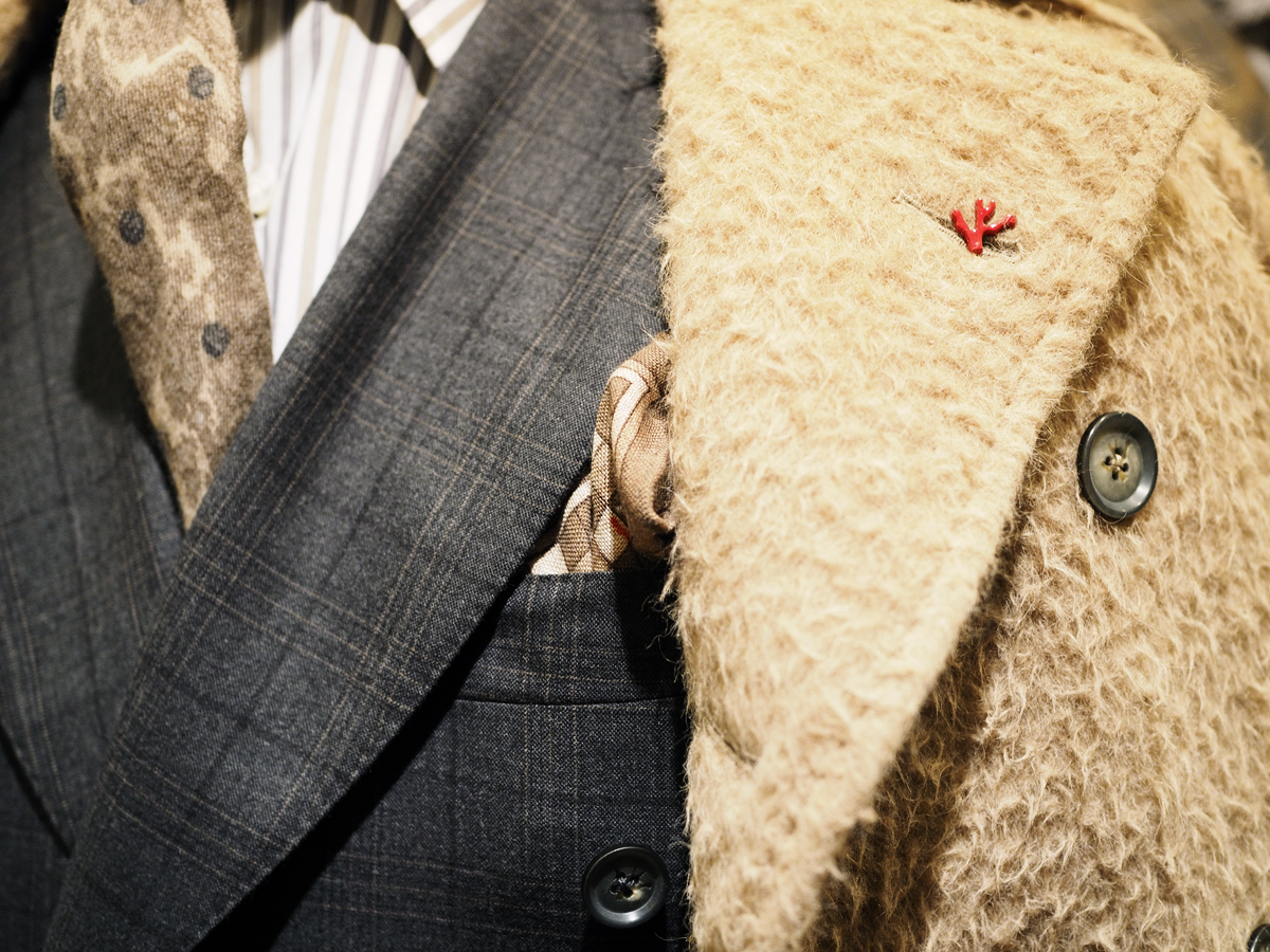 Isaia long-haired coat and suit<br />
Photo by Salvo Sportato 