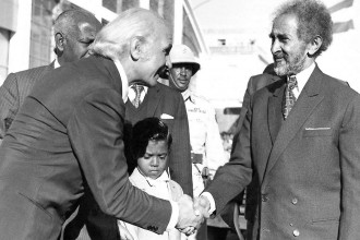 Luca Gnecchi Ruscone's grandfather Raffaello Bini meets Ethiopian Regent Haile Selassie also known as Ras Tafari